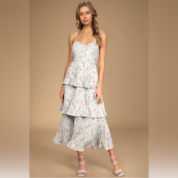 NWT Lulus Cascading Crush Pale Blue Floral Print Tiered Bustier Midi Dress-Small - Picture 1 of 16